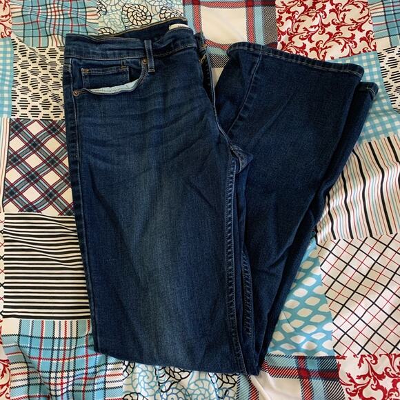 Levi 524 bootcut dark wash jeans - Picture 1 of 5